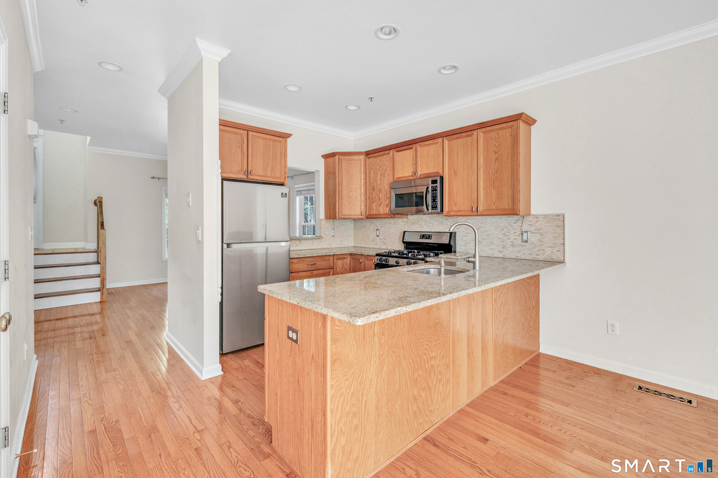 570 Danbury Road - Photo 16