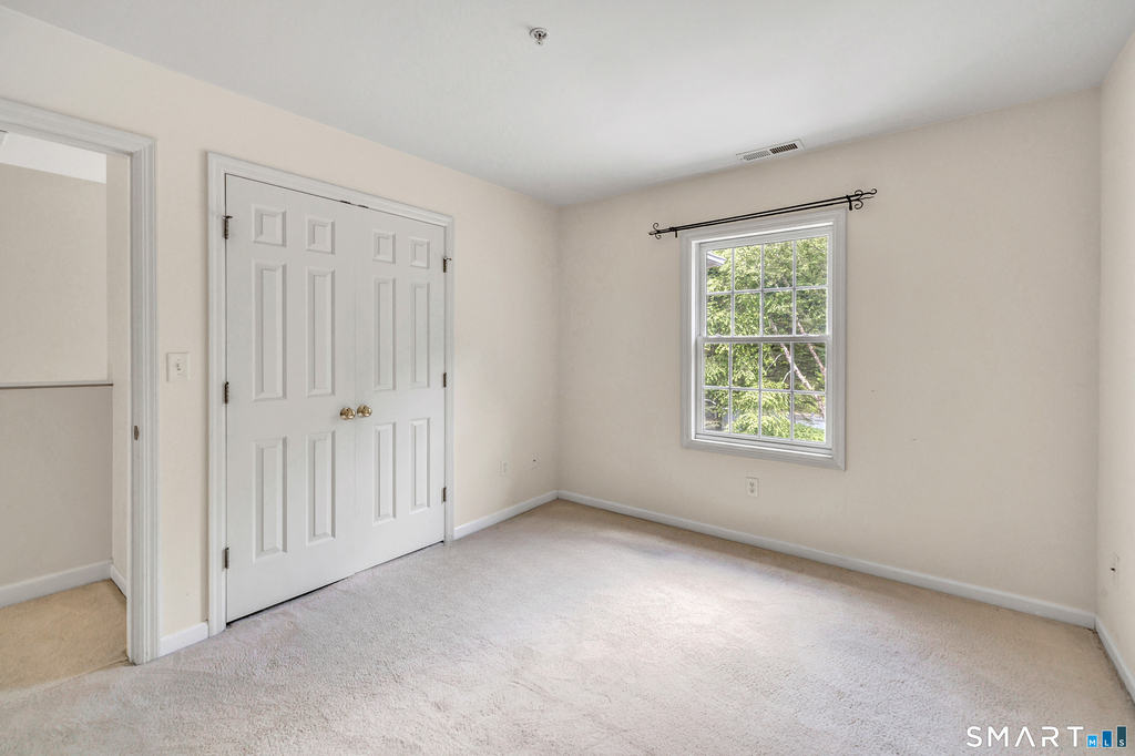 570 Danbury Road - Photo 25