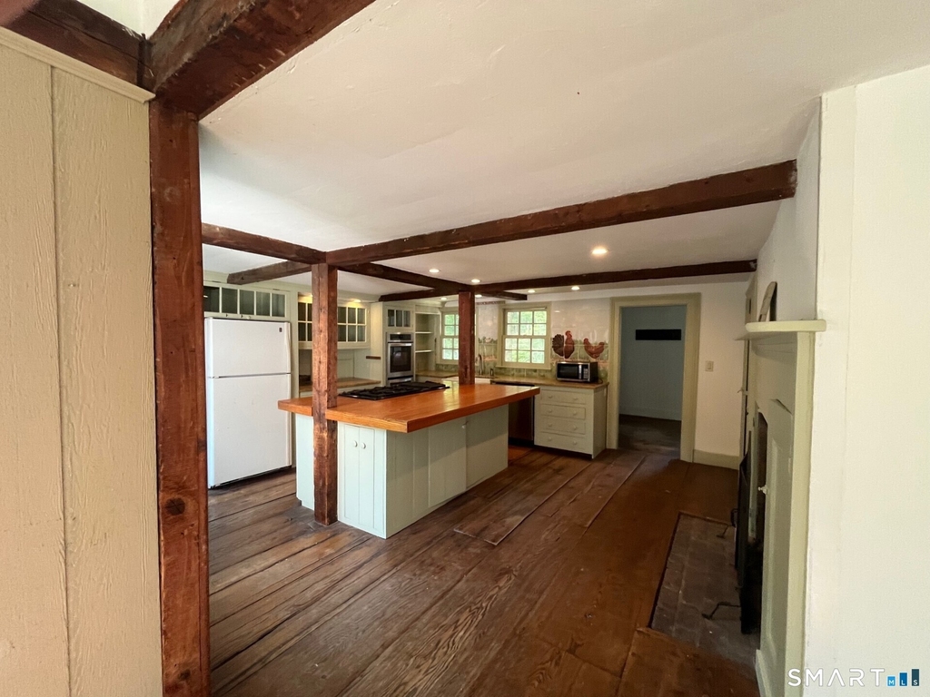 434 Hurlbutt Street - Photo 1