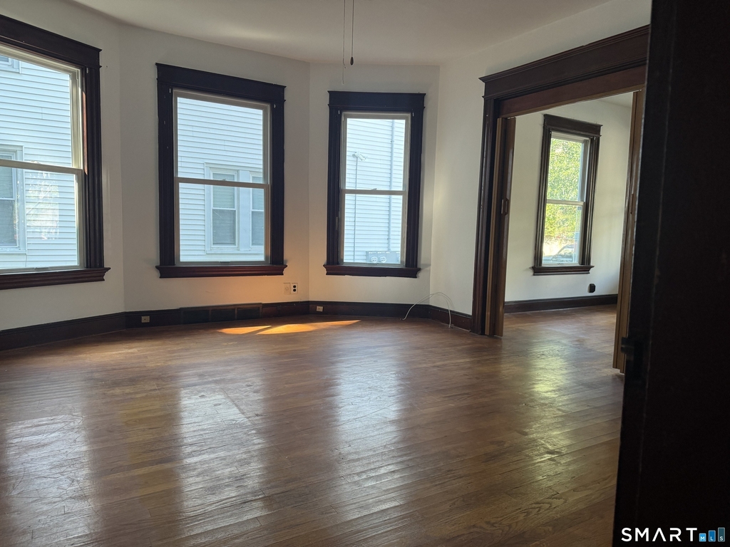 251 Olivia Street - Photo 5