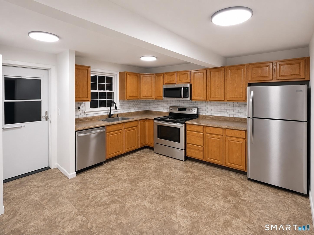 617 Millville Avenue - Photo 4