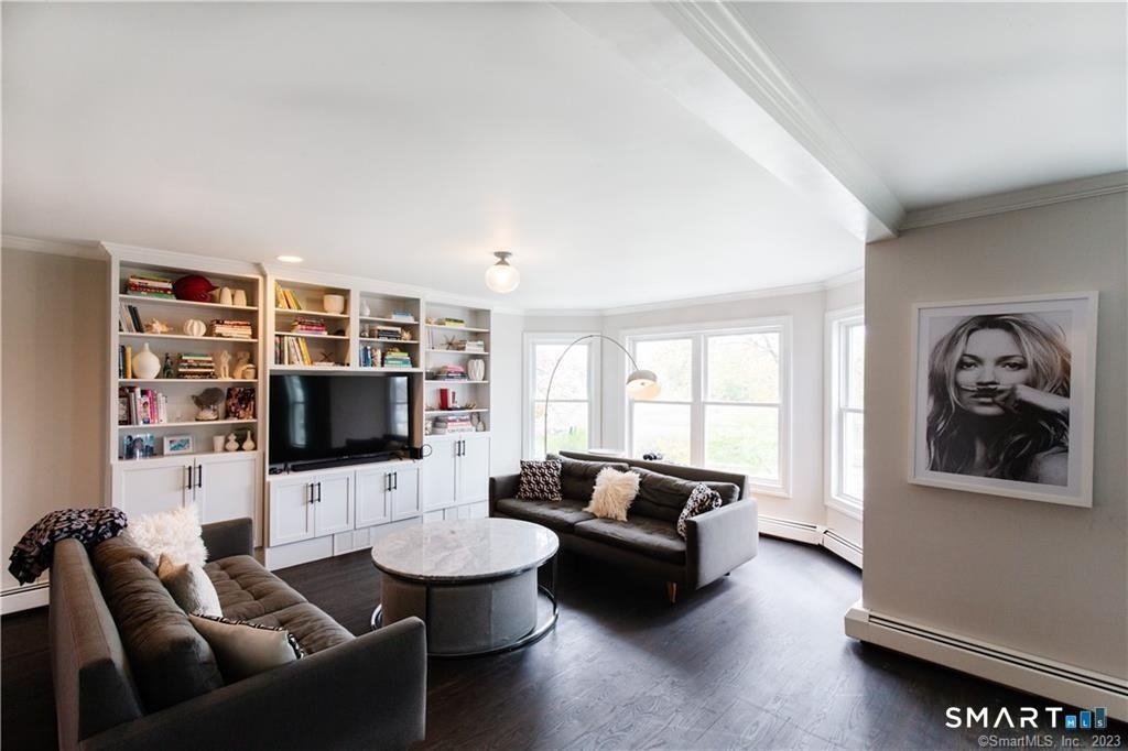 331 Riverside Drive - Photo 9
