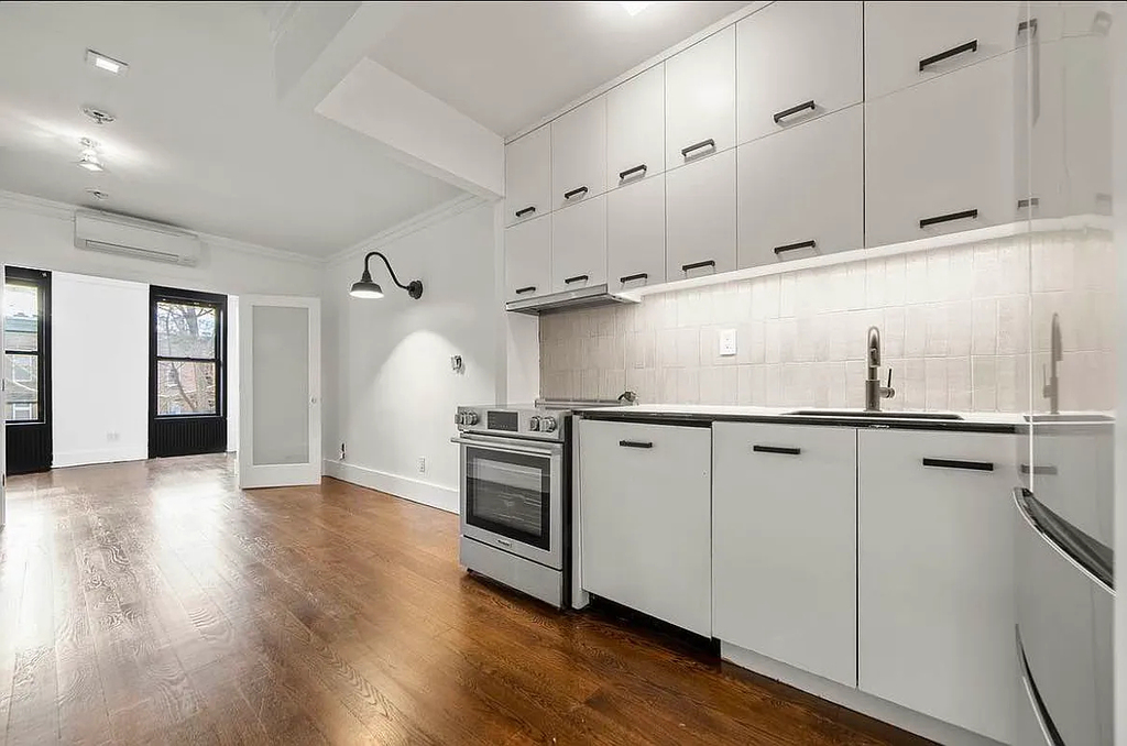 61 3rd Place, Brooklyn, NY 11231 - Photo 0