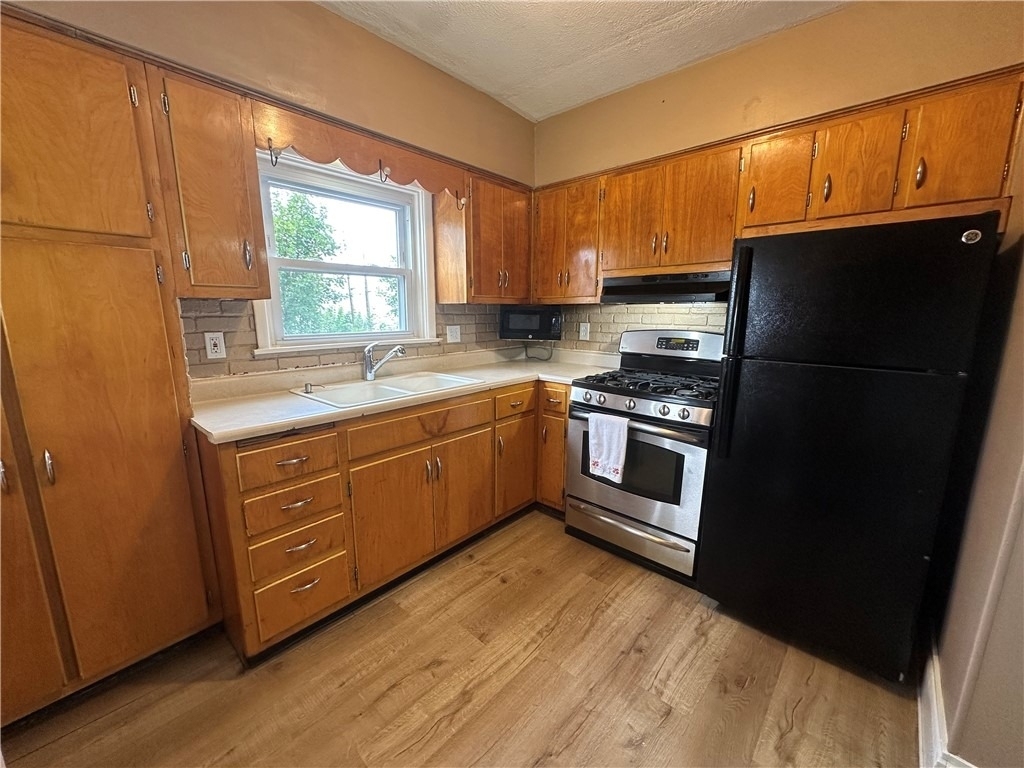 431 W Wayne St - Photo 10