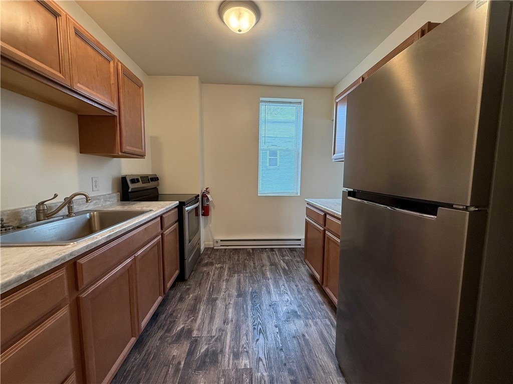 571 Kendall Ave - Photo 6