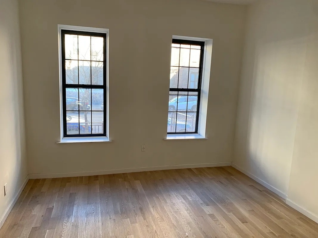 1114 Gates Avenue - Photo 11