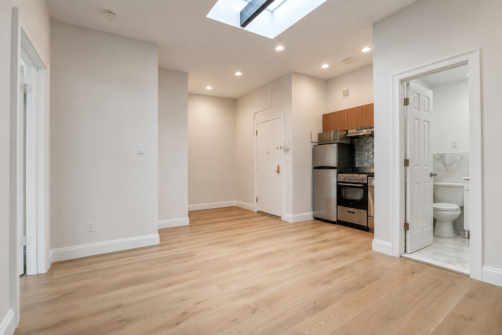 264 West 20th Street - Photo 1