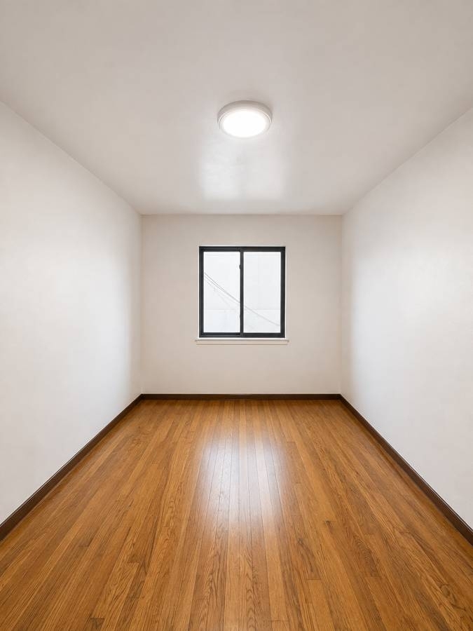 579 Lafayette Avenue - Photo 3