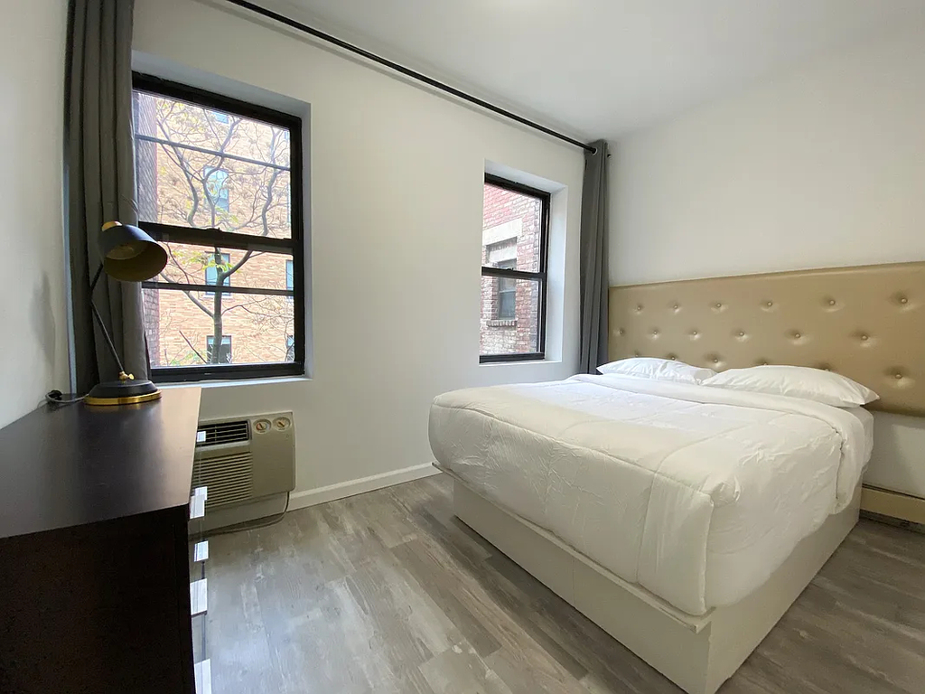 West 51st Street - Photo 5