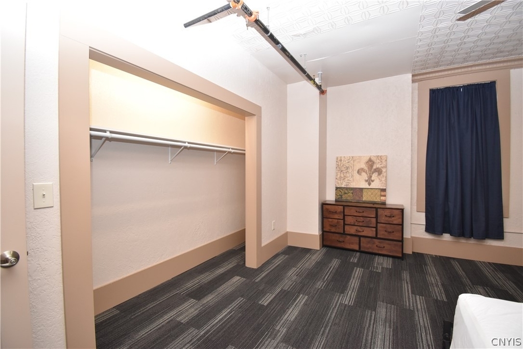 152 Court Street - Photo 17