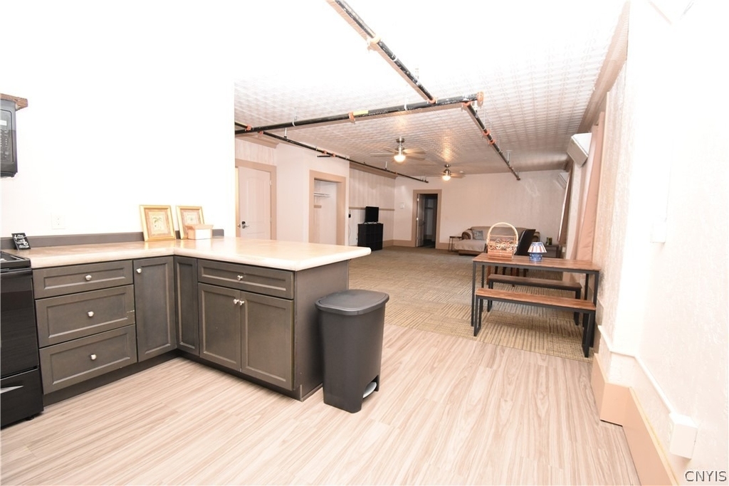 152 Court Street - Photo 6