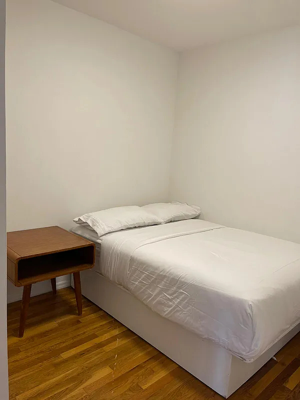 10th Avenue - Photo 4