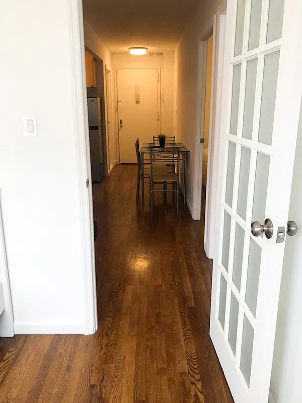 10th Avenue - Photo 10