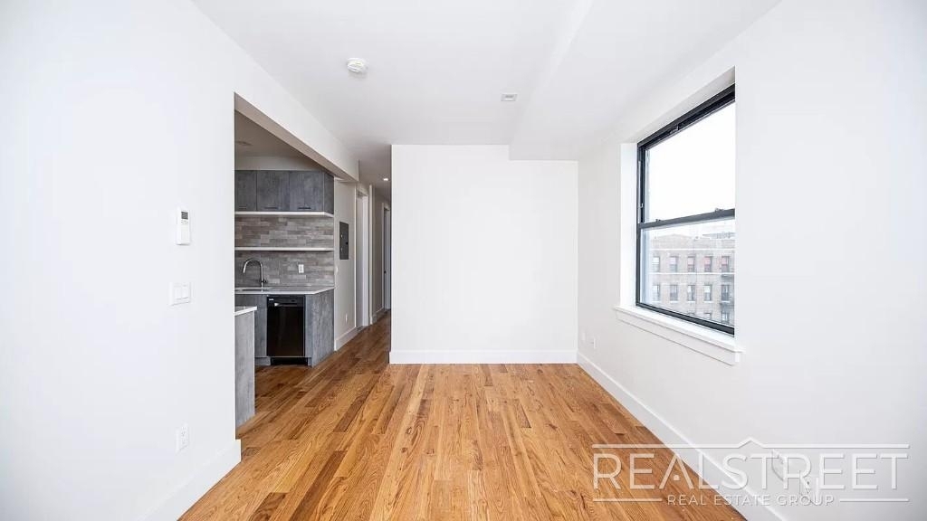 1526 Park Place - Photo 9