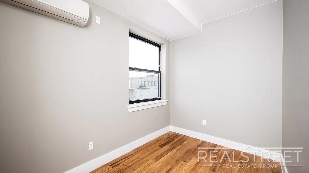 1526 Park Place - Photo 15