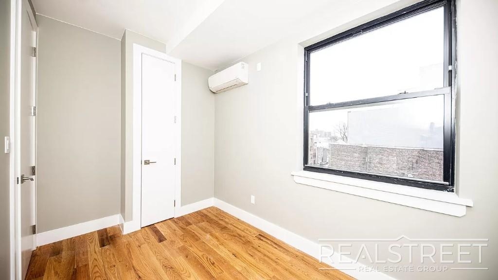 1526 Park Place - Photo 14