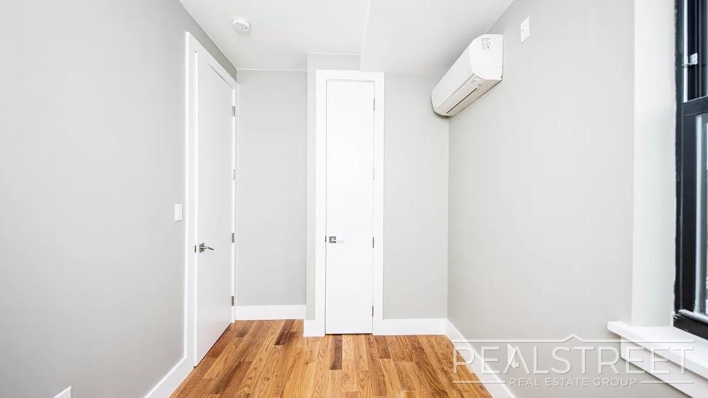 1526 Park Place - Photo 11
