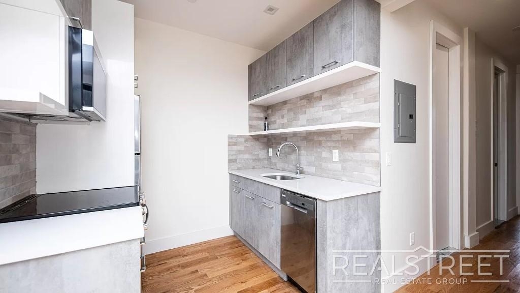 1526 Park Place - Photo 10