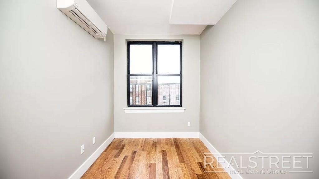 1526 Park Place - Photo 4