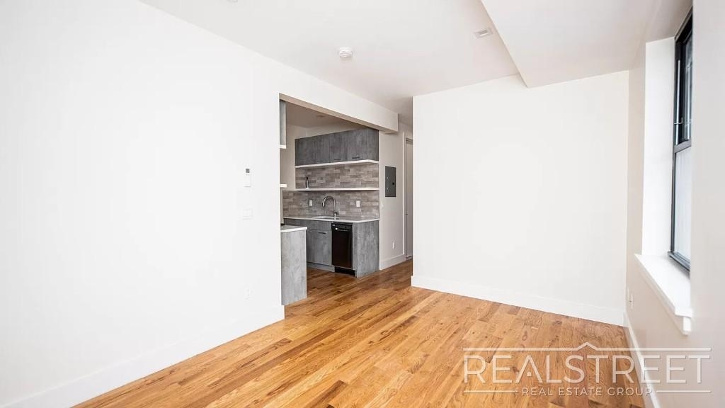 1526 Park Place - Photo 8