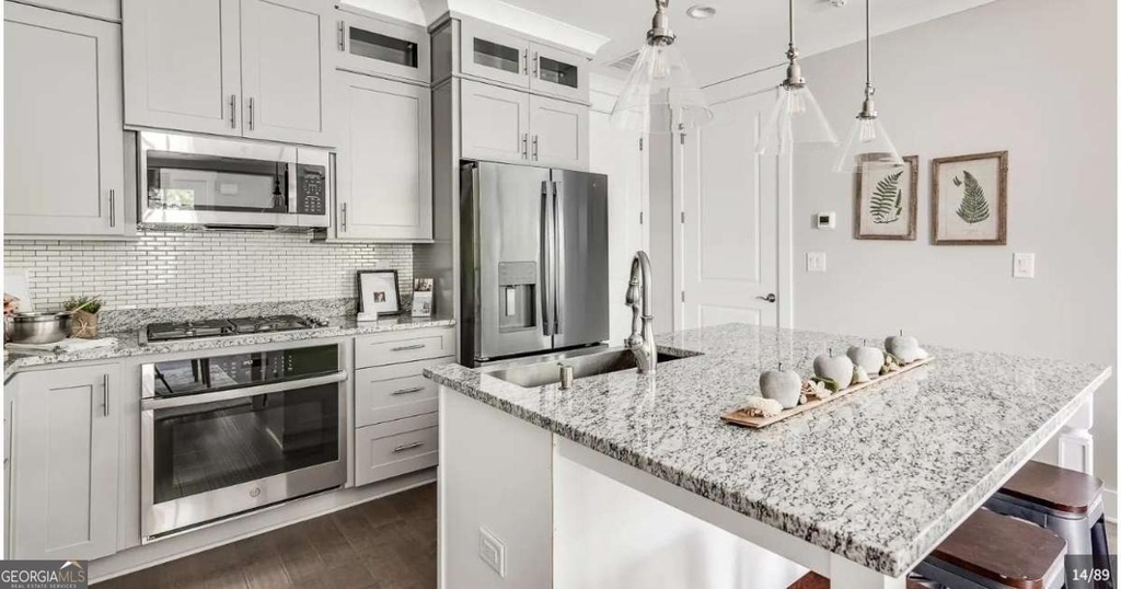 6076 Cushing Circle - Photo 14