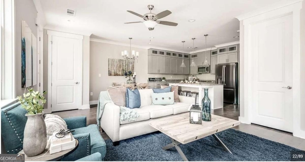 6076 Cushing Circle - Photo 3