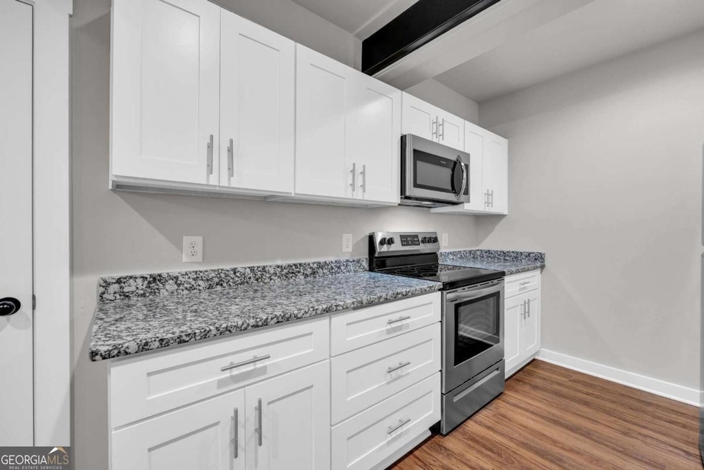86 S Forest Avenue - Photo 4