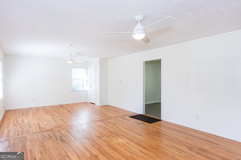 6551 Bussell Way - Photo 4