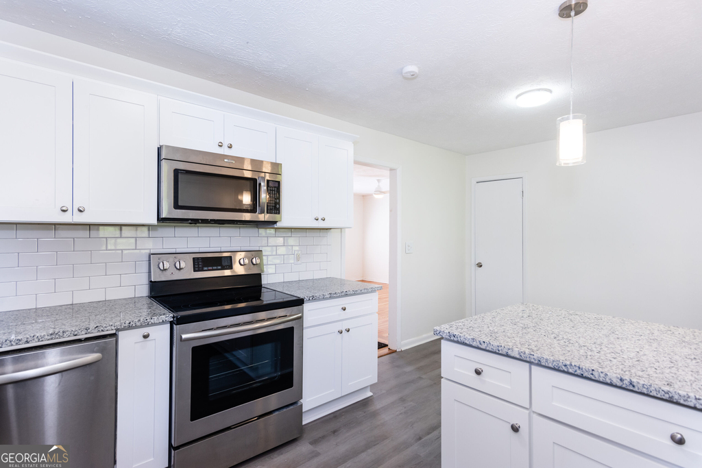 6551 Bussell Way - Photo 10