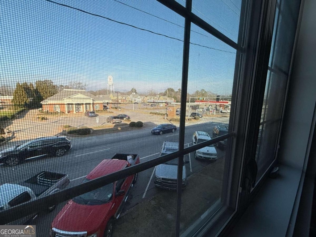 95 W Franklin Street - Photo 8