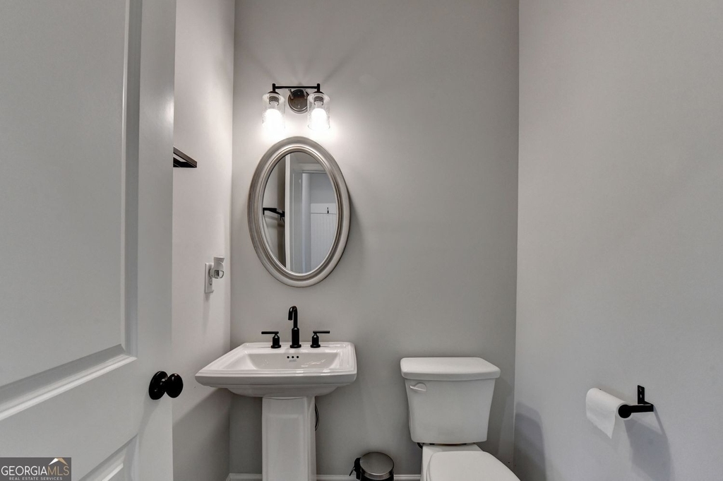 4665 Shipley Avenue - Photo 33