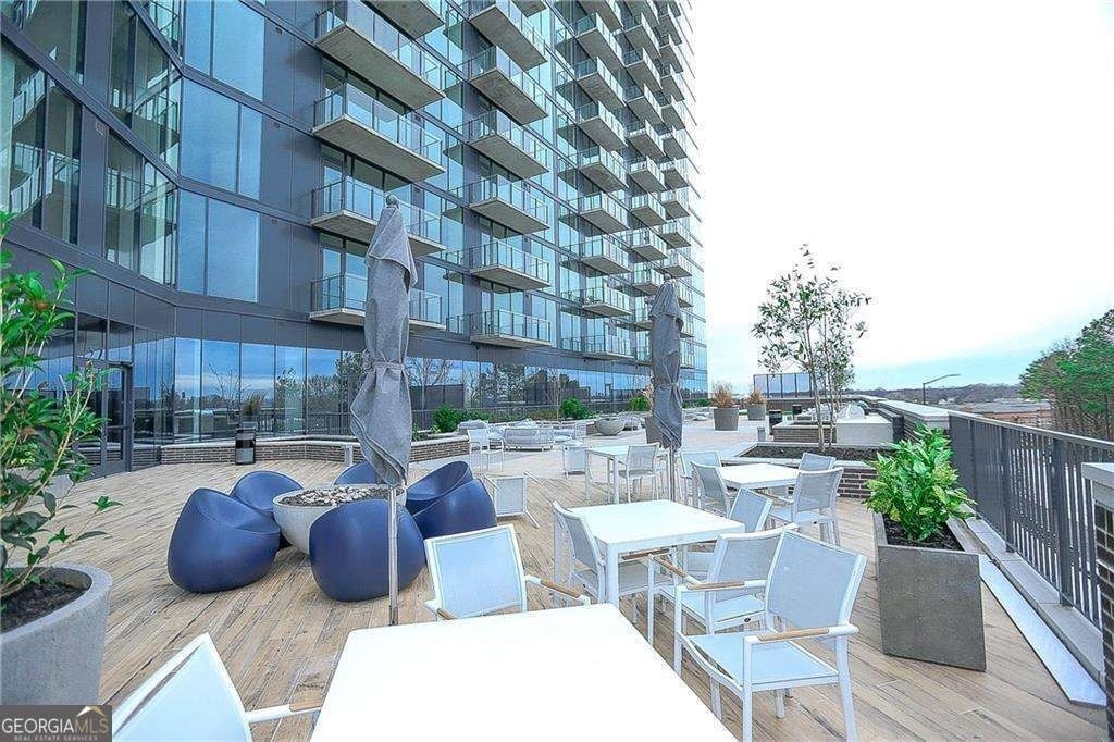788 W Marietta Street - Photo 4