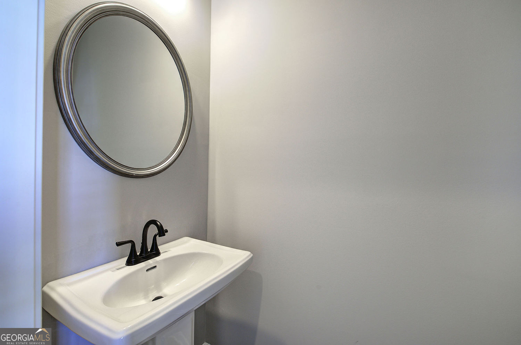 401 Perth Drive - Photo 30