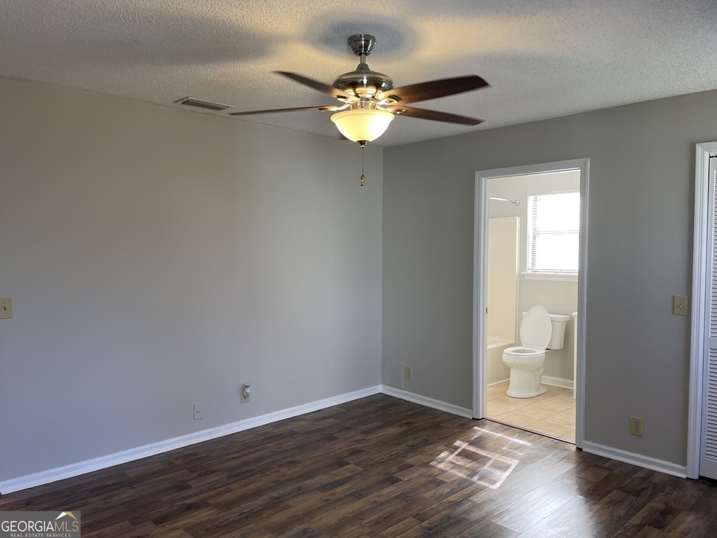 403 Fairfield Court - Photo 9