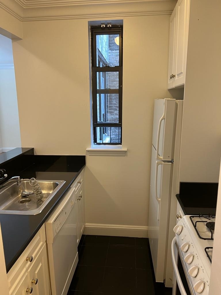 East 78th  Street - Photo 0