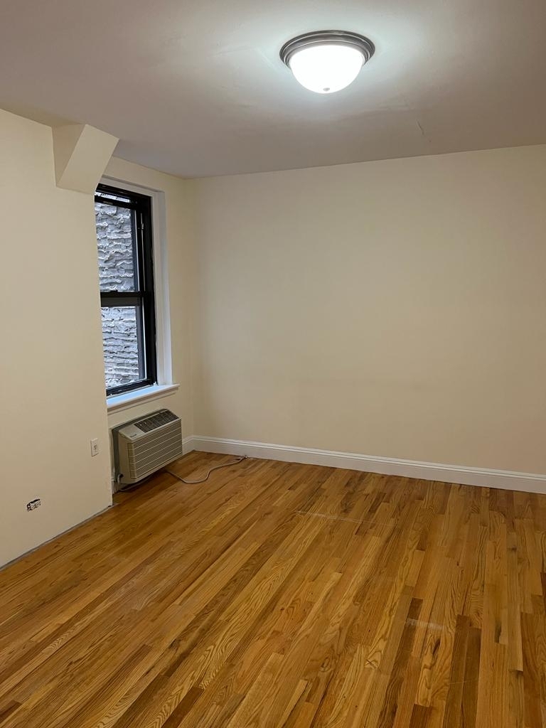 East 78th  Street - Photo 3