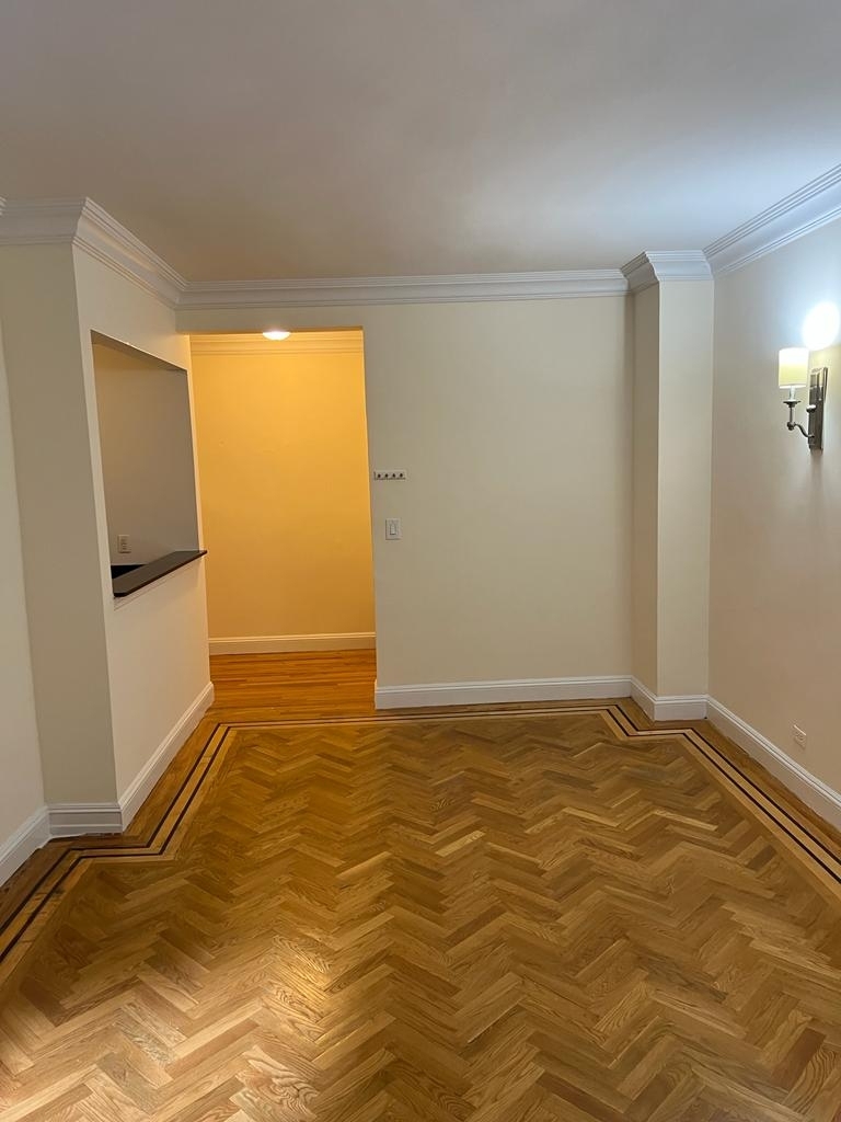 East 78th  Street - Photo 7