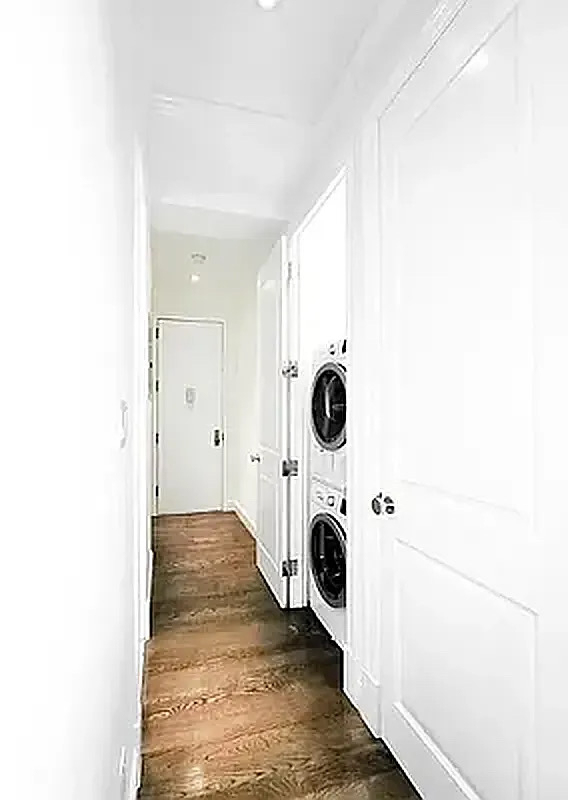 1379 Lexington Avenue - Photo 4