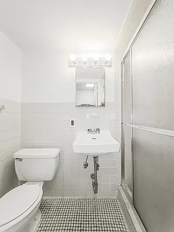 208 West 82nd Street - Photo 6
