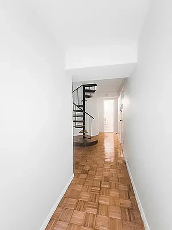 208 West 82nd Street - Photo 5