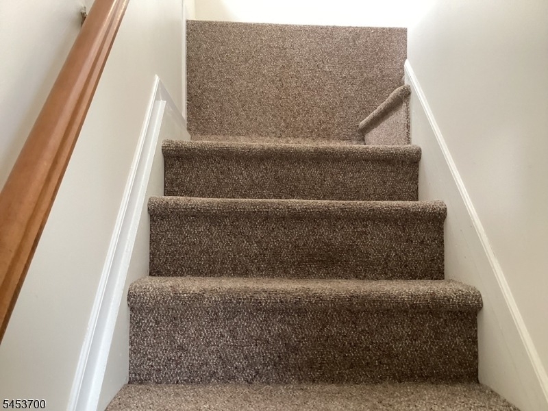 275 Wanaque Ave - Photo 2