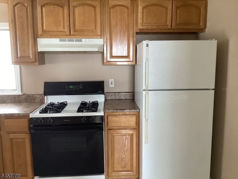 275 Wanaque Ave - Photo 6