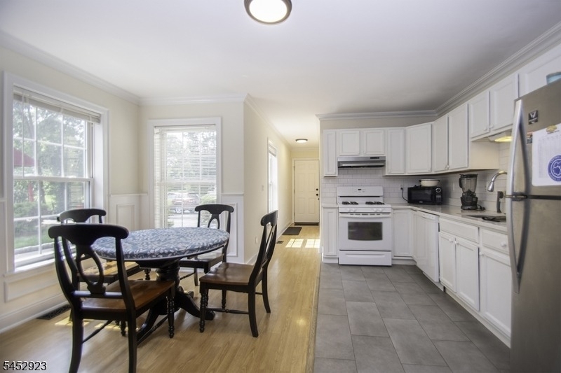 48 Central Ave - Photo 4