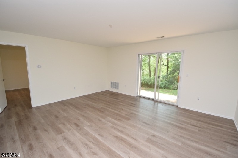 1311 King Ct - Photo 8
