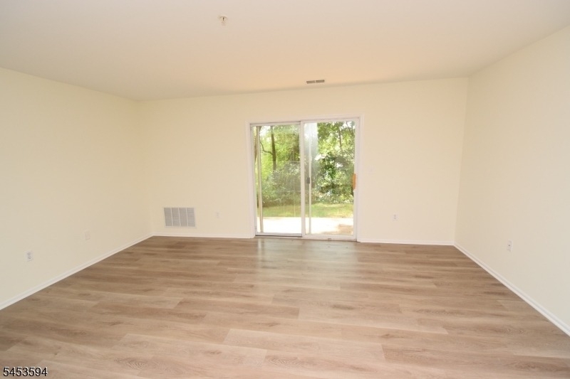 1311 King Ct - Photo 9
