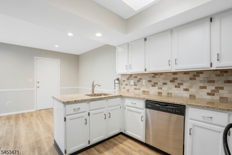 54 Eton Ct - Photo 7