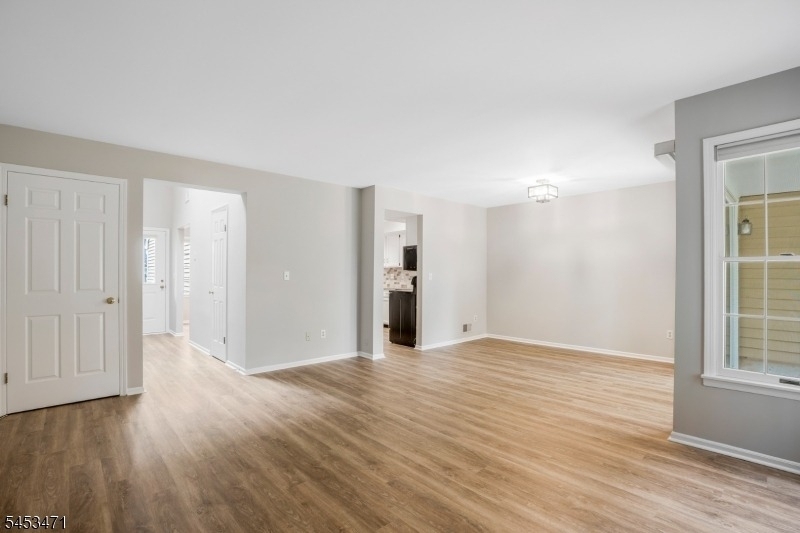 54 Eton Ct - Photo 12