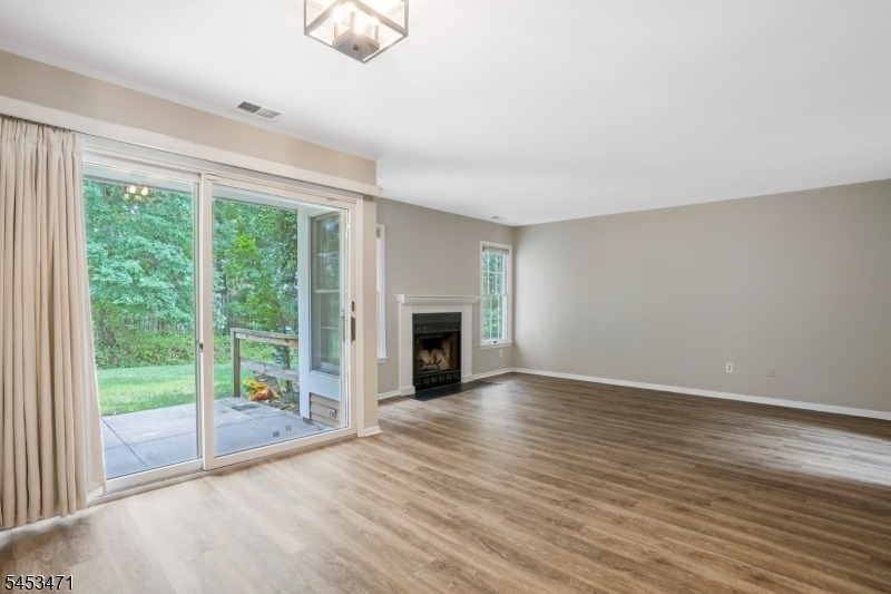 54 Eton Ct - Photo 8