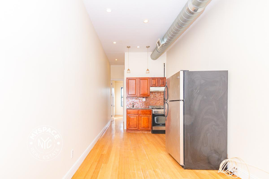 11 Locust Street - Photo 1