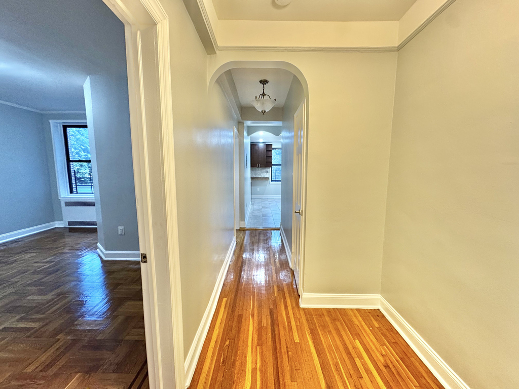 5201 Clarendon Road - Photo 3